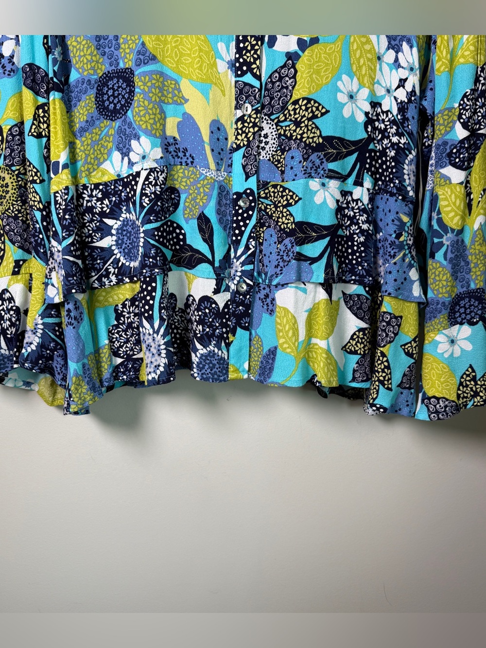Habitat Floral Bell Sleeve Ruffle Hem Blouse | Size XL | Lagenlook Boho Artsy - Picture 3 of 12